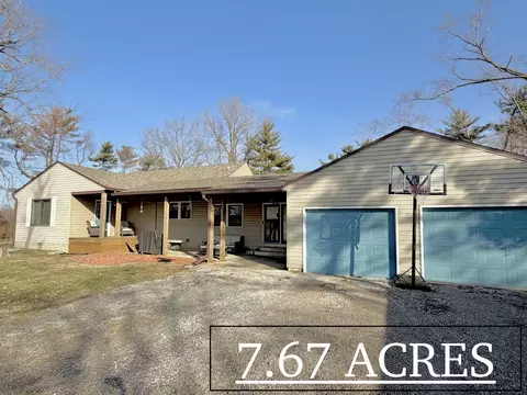 5179 Wright Rd, Alma, IL 62807