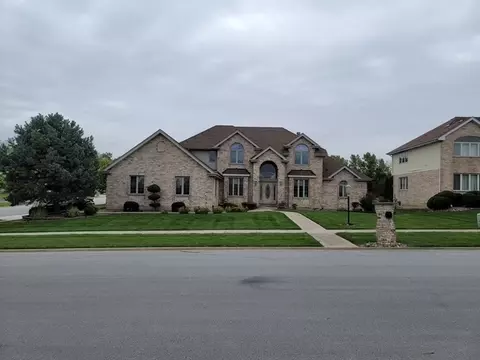 1237 W Parliament St, Crete, IL 60417