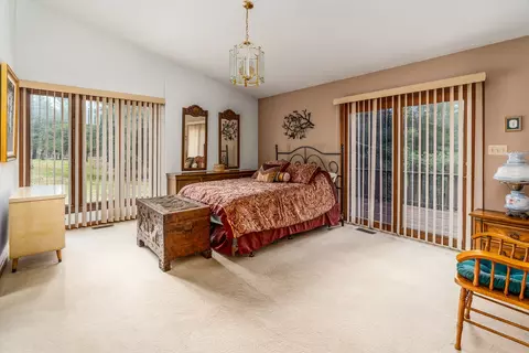 Bedroom - 3085 Kaolin Rd, Cobden, IL 62920 photo 1 of 3