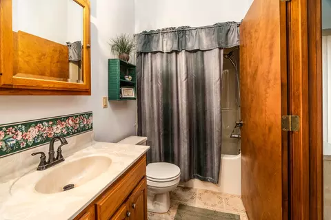 Bath - 3085 Kaolin Rd, Cobden, IL 62920 photo 2 of 4