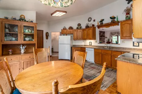 Kitchen - 3085 Kaolin Rd, Cobden, IL 62920 photo 1 of 2