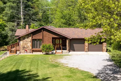 Exterior - 3085 Kaolin Rd, Cobden, IL 62920 photo 13 of 19