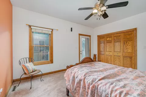 Bedroom - 8855 E 93rd Ave, Crown Point, IN 46307 photo 3 of 4