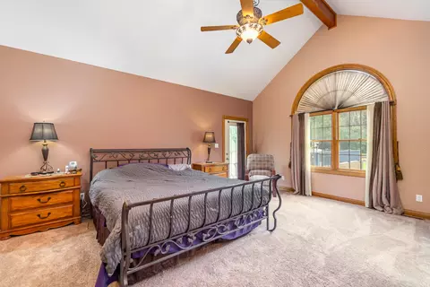 Bedroom - 8855 E 93rd Ave, Crown Point, IN 46307 photo 2 of 4