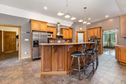 Kitchen - 8855 E 93rd Ave, Crown Point, IN 46307 photo 2 of 2