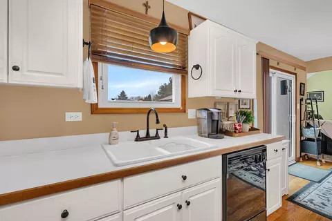Kitchen - 23628 W Rueben St, Plainfield, IL 60586 photo 3 of 3