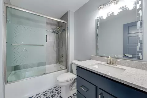 Bath - 3656 Old Bridge Ln, Elgin, IL 60124 photo 4 of 4