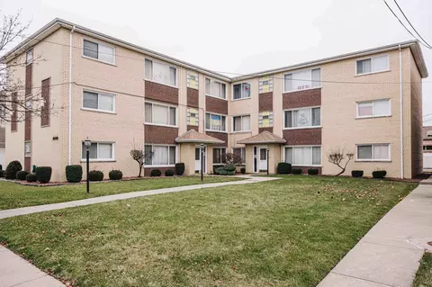 6319 S Oak Park Ave #3B, Chicago, IL 60638