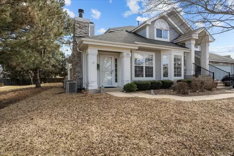 54 Willey Ln #54, Batavia, IL 60510