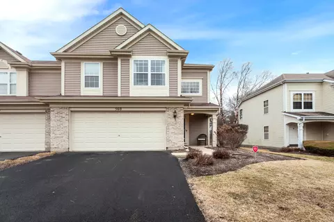 560 Lancaster Dr, Pingree Grove, IL 60140