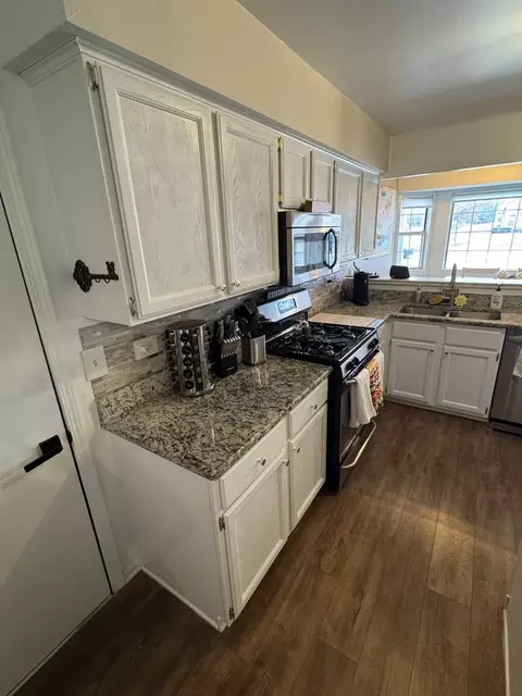 Kitchen - 3033 Anton Cir, Aurora, IL 60504 photo 1 of 7
