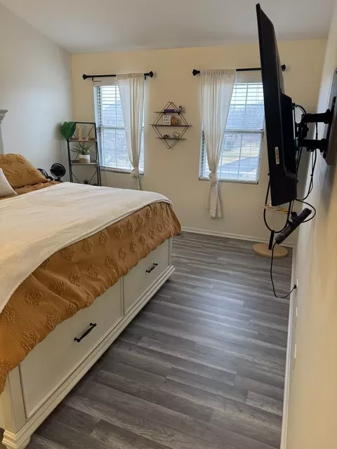 Bedroom - 3033 Anton Cir, Aurora, IL 60504 photo 4 of 5
