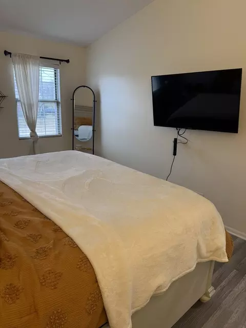 Bedroom - 3033 Anton Cir, Aurora, IL 60504 photo 3 of 5