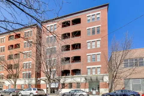 1148 W Monroe St #5NE, Chicago, IL 60607