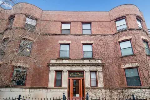 3839 N Wilton Ave #2, Chicago, IL 60613
