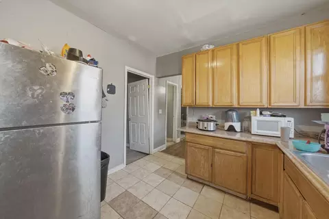 Kitchen - 65 E 102nd Pl, Chicago, IL 60628 photo 3 of 3