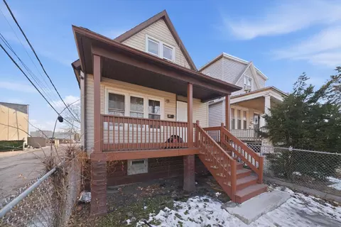 Exterior - 65 E 102nd Pl, Chicago, IL 60628 photo 3 of 4