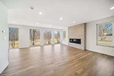 Living - 1752 Maclean Ct, Glenview, IL 60025 photo 2 of 5