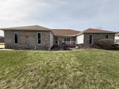 14133 Rebecca Ln, Clinton, IL 61727