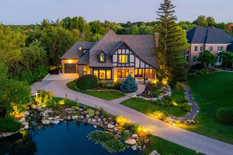 3814 Tradition Blvd, Saint Charles, IL 60175