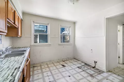 Kitchen - 1295 E Merchant St, Kankakee, IL 60901 photo 2 of 2