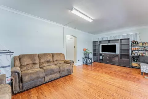 Living - 1333 Willow Ave, Des Plaines, IL 60016 photo 1 of 1
