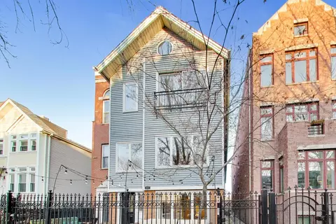 2647 N Southport Ave #A, Chicago, IL 60614