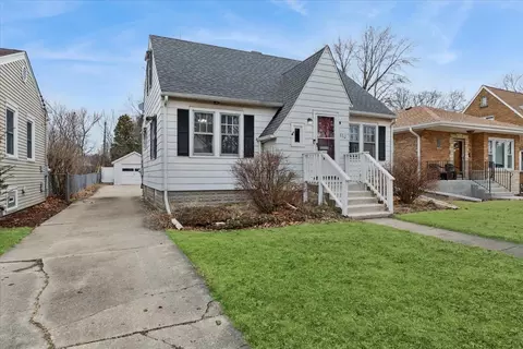 Other - 652 E Prairie Ave, Des Plaines, IL 60016 photo 1 of 4