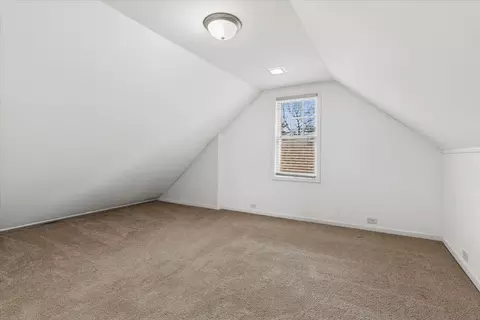 Bedroom - 652 E Prairie Ave, Des Plaines, IL 60016 photo 3 of 3