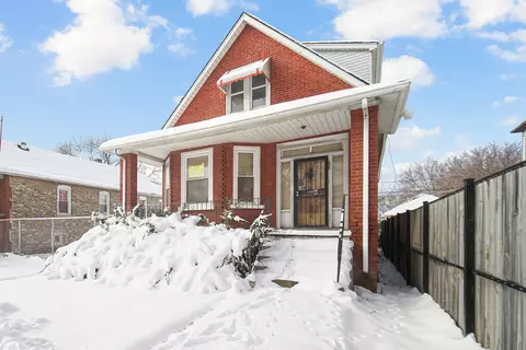 8626 S Kingston Ave, Chicago, IL 60617