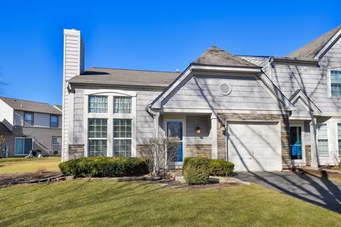 1266 Seabury Cir, Carol Stream, IL 60188