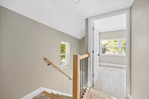 Entry Way - 209 N Hunter St, Thornton, IL 60476 photo 3 of 3