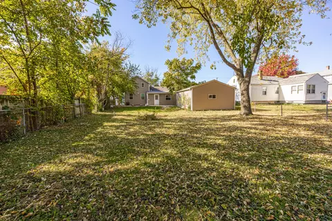 Exterior - 209 N Hunter St, Thornton, IL 60476 photo 2 of 5
