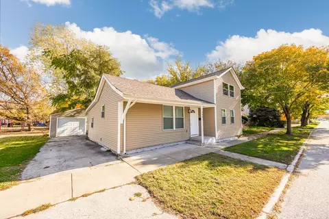 209 N Hunter St, Thornton, IL 60476