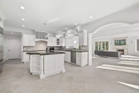 6447 Manor Dr, Burr Ridge, IL 60527 photo 20