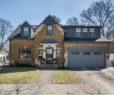 6529 N Ponchartrain Blvd, Chicago, IL 60646