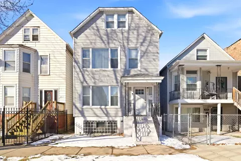 8412 S Manistee Ave, Chicago, IL 60617