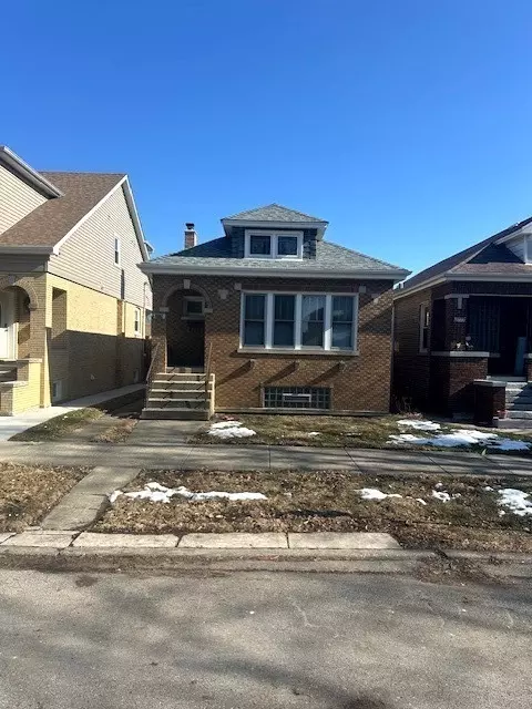 3725 N Newland Ave, Chicago, IL 60634