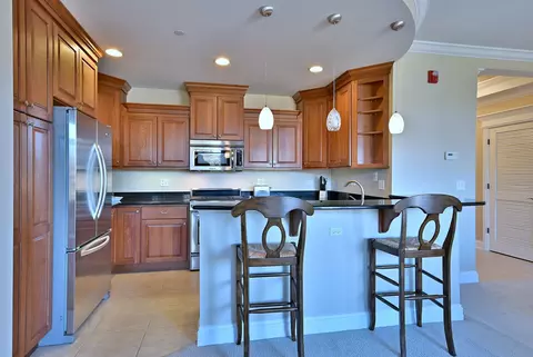 Kitchen - 127 N Walnut St #3D, Itasca, IL 60143 photo 4 of 6