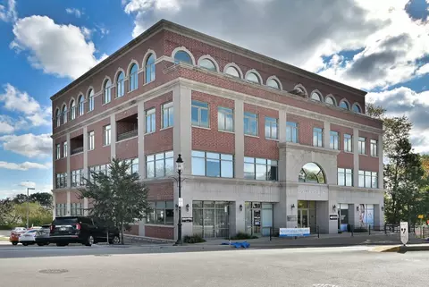 Exterior - 127 N Walnut St #3D, Itasca, IL 60143 photo 2 of 8