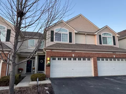 10037 Cummings St #503, Huntley, IL 60142