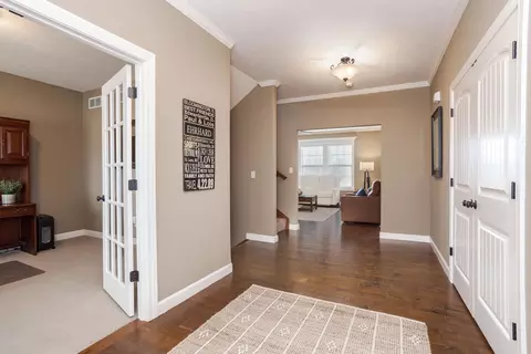 Entry Way - 2110 Sinclair Ct, Bloomington, IL 61704 photo 4 of 6