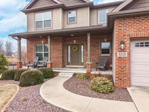 Exterior - 2110 Sinclair Ct, Bloomington, IL 61704 photo 4 of 18