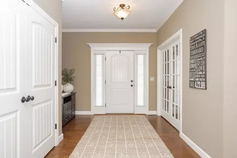 Entry Way - 2110 Sinclair Ct, Bloomington, IL 61704 photo 1 of 6