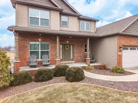 Exterior - 2110 Sinclair Ct, Bloomington, IL 61704 photo 3 of 18