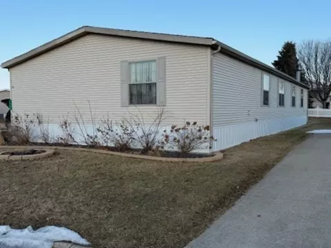 1262 Red Bud Rd, Manteno, IL 60950