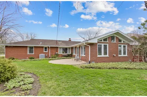 7845 Dana Way, Burr Ridge, IL 60527 photo 2
