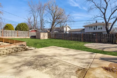 Undisclosed, Hoffman Estates, IL 60169 photo 19