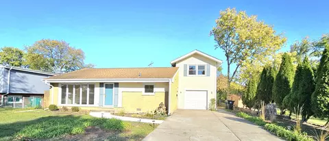 7434 Emerson St, Morton Grove, IL 60053