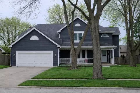 2110 Aspen Dr, Algonquin, IL 60102